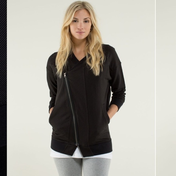 Lululemon Mula striped Bundle Wrap size 8 - Picture 1 of 13